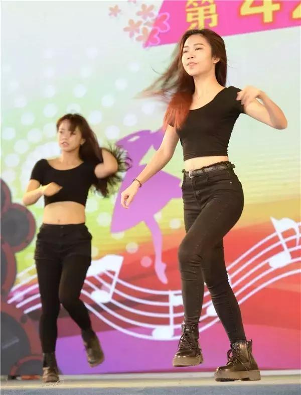 星海音乐学院大学生艺术团，登上东莞观音山展现青春活力