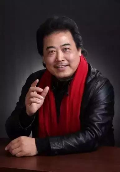 东莞星光璀璨，民谣、歌舞、魔术为你呈现视觉盛宴