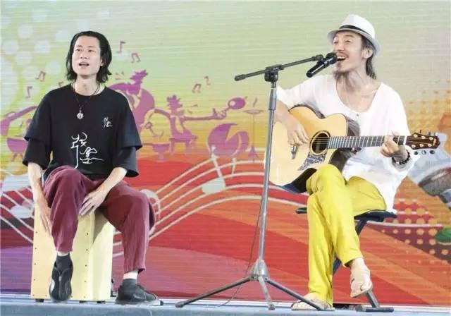 炎炎夏日，众位吉他高手齐聚观音山，演绎一场清新音乐之旅