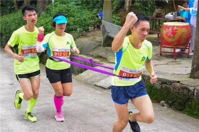万人齐登东莞观音山挑战6.8公里，震撼