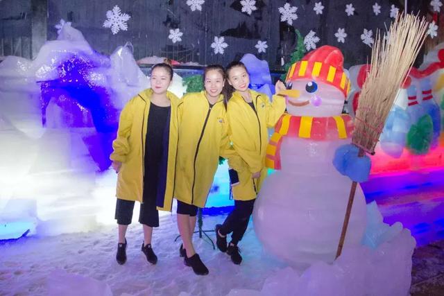 高温来袭，东莞这家冰雪主题乐园超火爆