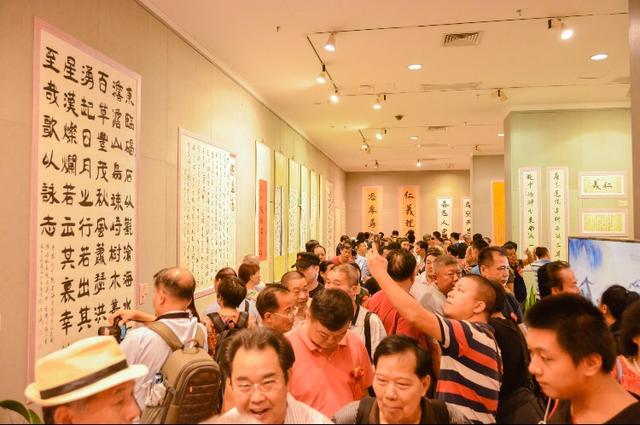 汉风海韵邹继海书法展暨唐彩馥馨-怀馥画展在广州举行