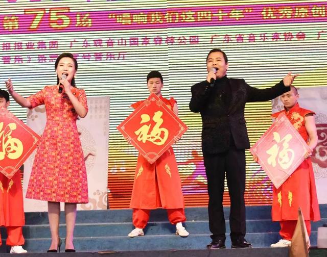 东莞观音山百场公益演出活动，游客乐开了花