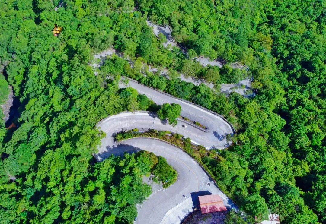 国庆打卡观音山，与国旗合影，为祖国送祝福，赢取家庭套票