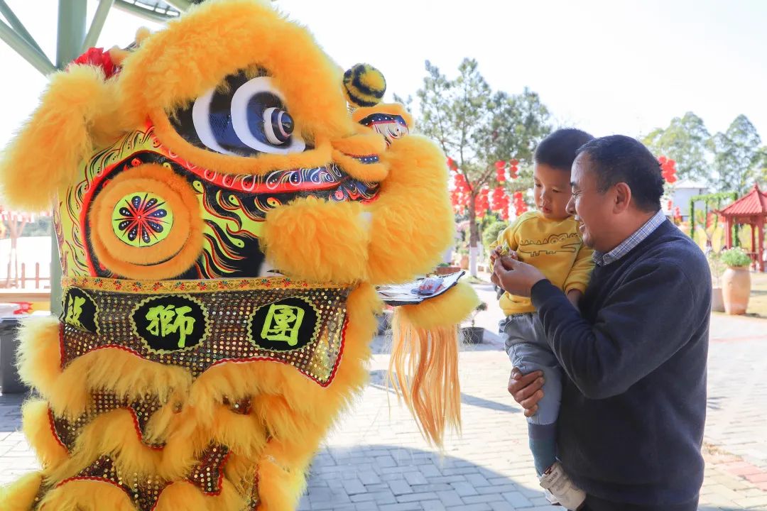 元宵节观音山上的幸福团圆游,溢出屏幕的热闹