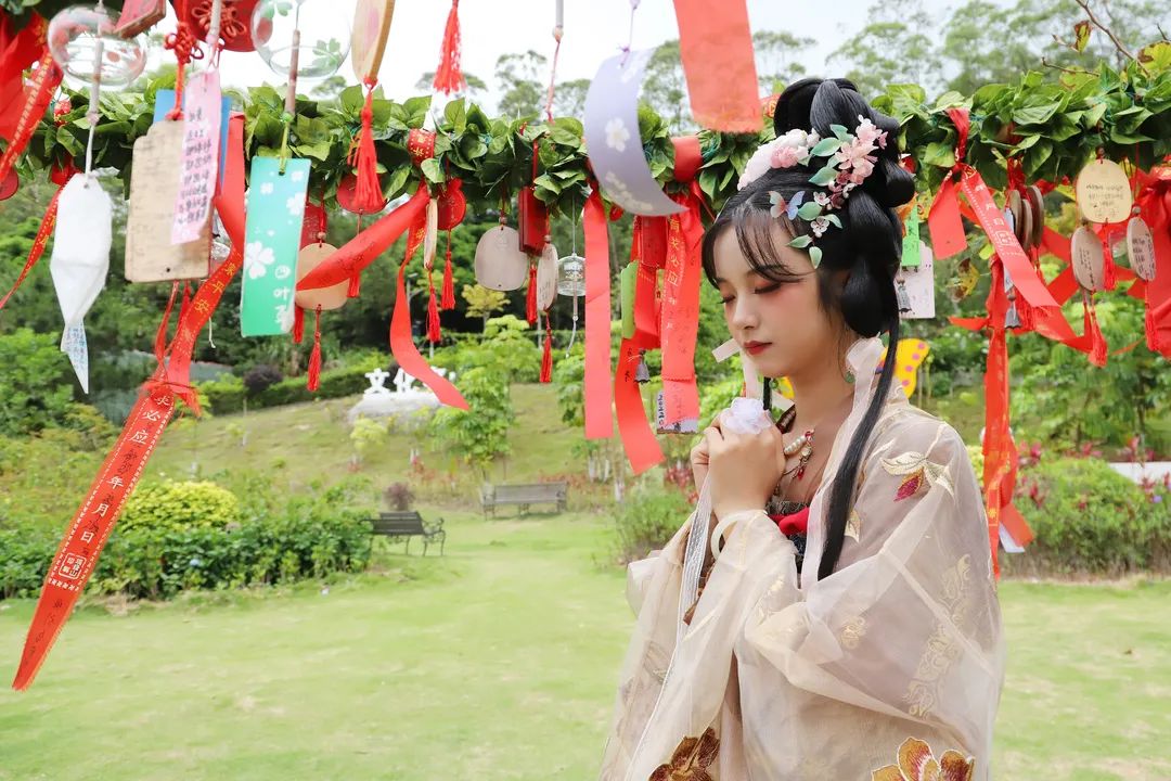 假期首日丨观音山又出圈了！国风大咖@施梦露 从天而降，惊艳全场