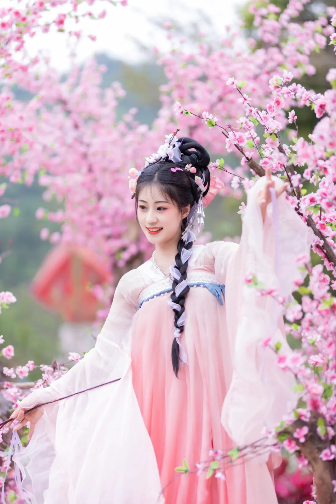 游园许愿赏美景、网红打卡拍美照,观音山五一假期嗨不停