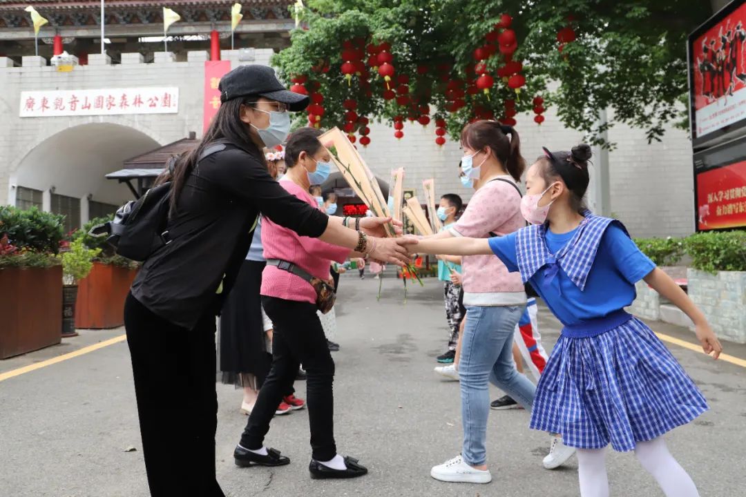 情满观音山，母亲节实力宠妈，用旅行的方式把所有的爱都给她