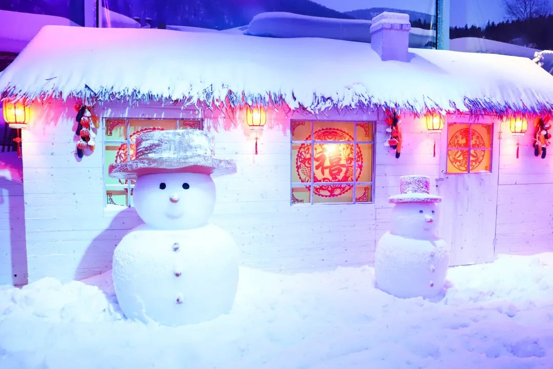 家门口的北国雪乡，观音山冰雪乐园，“冻”真格，飘真雪