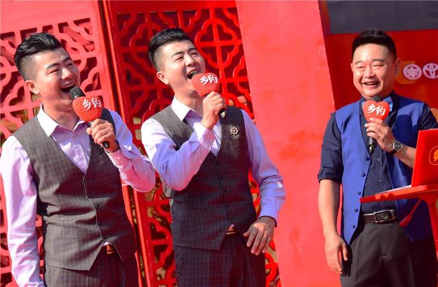 3对双胞胎姐妹花观音山相亲，观众傻傻分不清