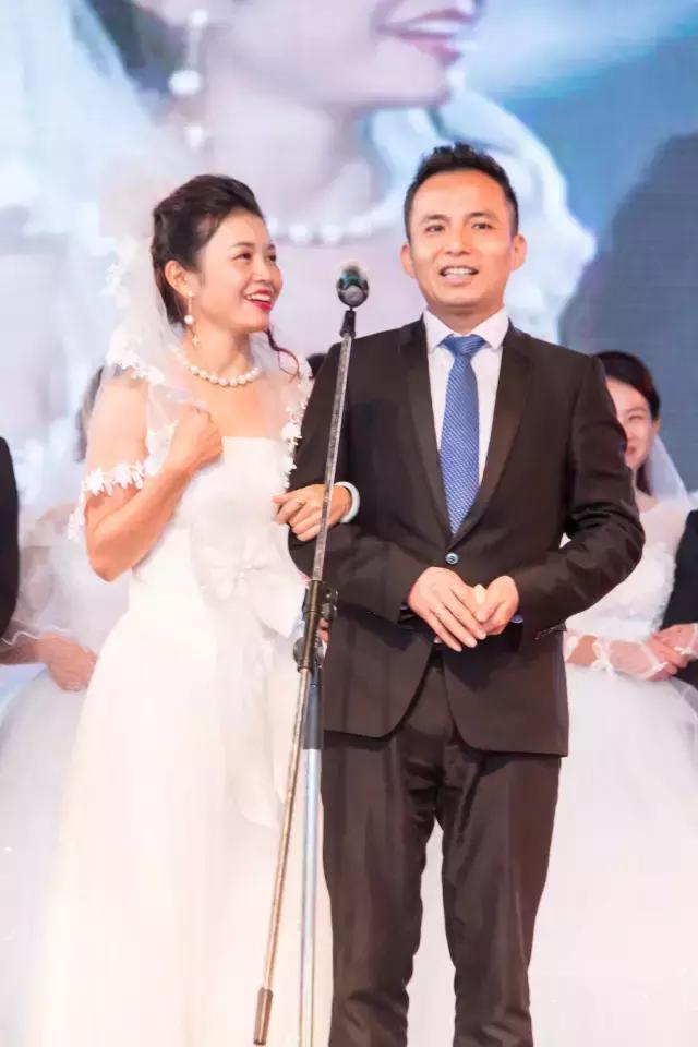 夫妻为爱狂减105斤，观音山的美好婚礼