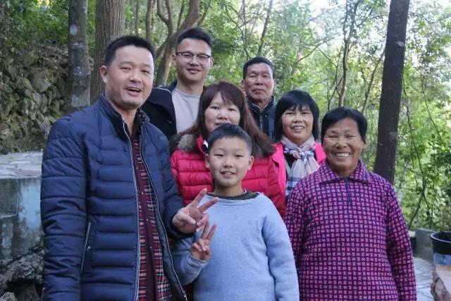 温暖过春节，重金征集“鸡”祥全家福！
