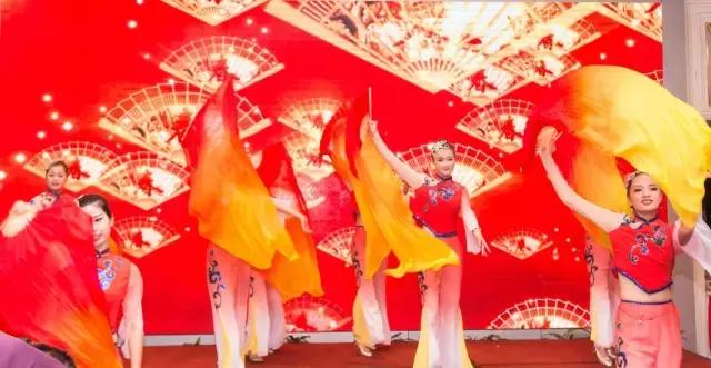 观音山年会嗨翻天，2017我们撸起袖子加油干！