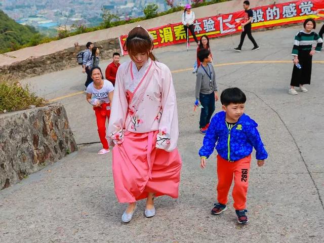 二月二龙抬头 春游东莞观音山“徒”个吉祥