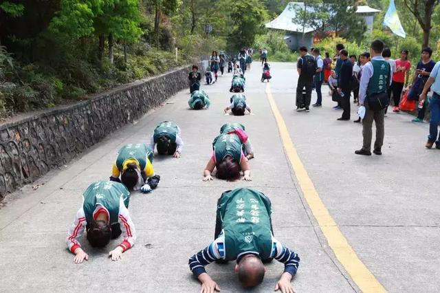 7月31日，观音菩萨成道日，踏上观音山祈福之路