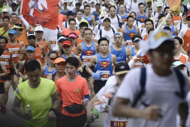 奥运冠军鸣枪助跑，全民参与齐登东莞观音山