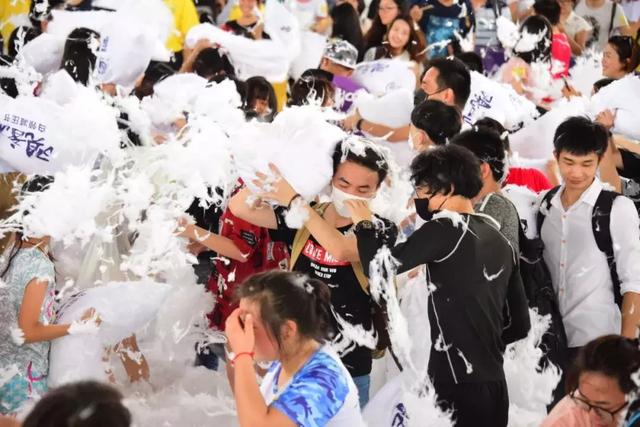 观音山减压节场面一度“失控”，究竟发生了什么？