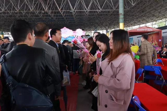 粤港澳单身男女年底脱单大作战，156对情定观音山