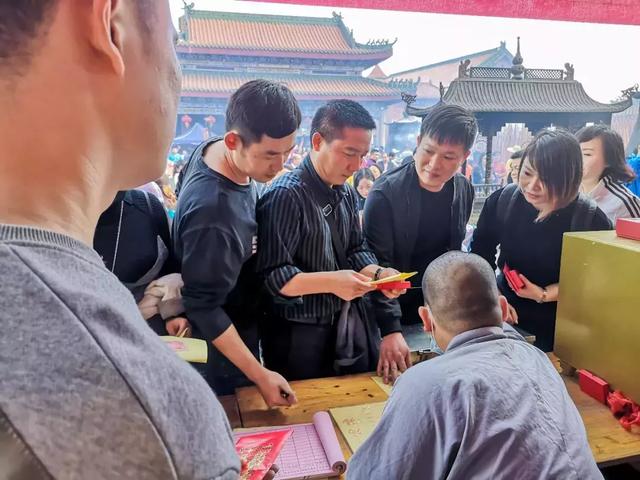 正月十五观音开库，东莞观音山热闹非凡