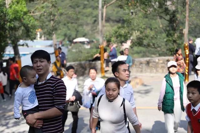 直击东莞，这个春节观音山就是不一样
