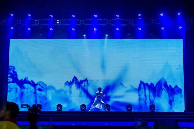 广东观音山国家森林公园隆重举行建园20周年庆典晚会